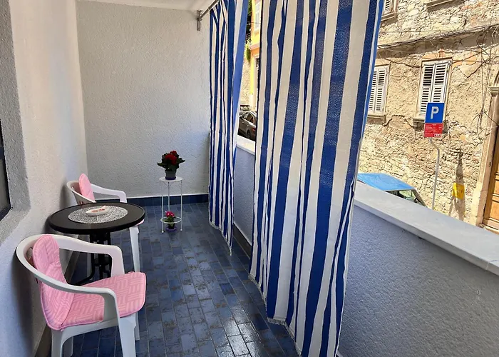 Summer Sparkle 아파트 풀라