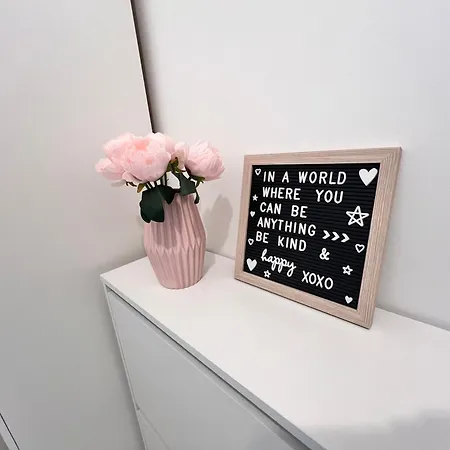 Apartment Summer Sparkle